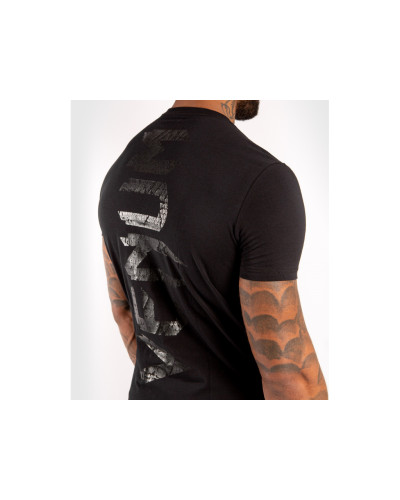 Футболка VENUM Giant T-shirt