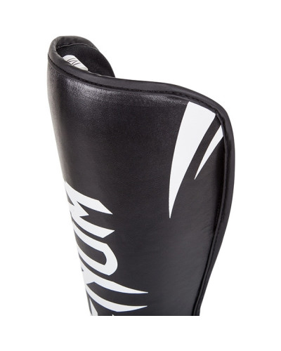 Захист ніг VENUM Challenger Standup Shinguards Захист ніг VENUM Challenger Standup Shinguards