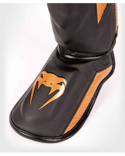 Захист ніг VENUM Elite Evo Shinguards Захист ніг VENUM Elite Evo Shinguards