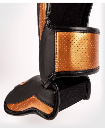 Захист ніг VENUM Elite Evo Shinguards Захист ніг VENUM Elite Evo Shinguards